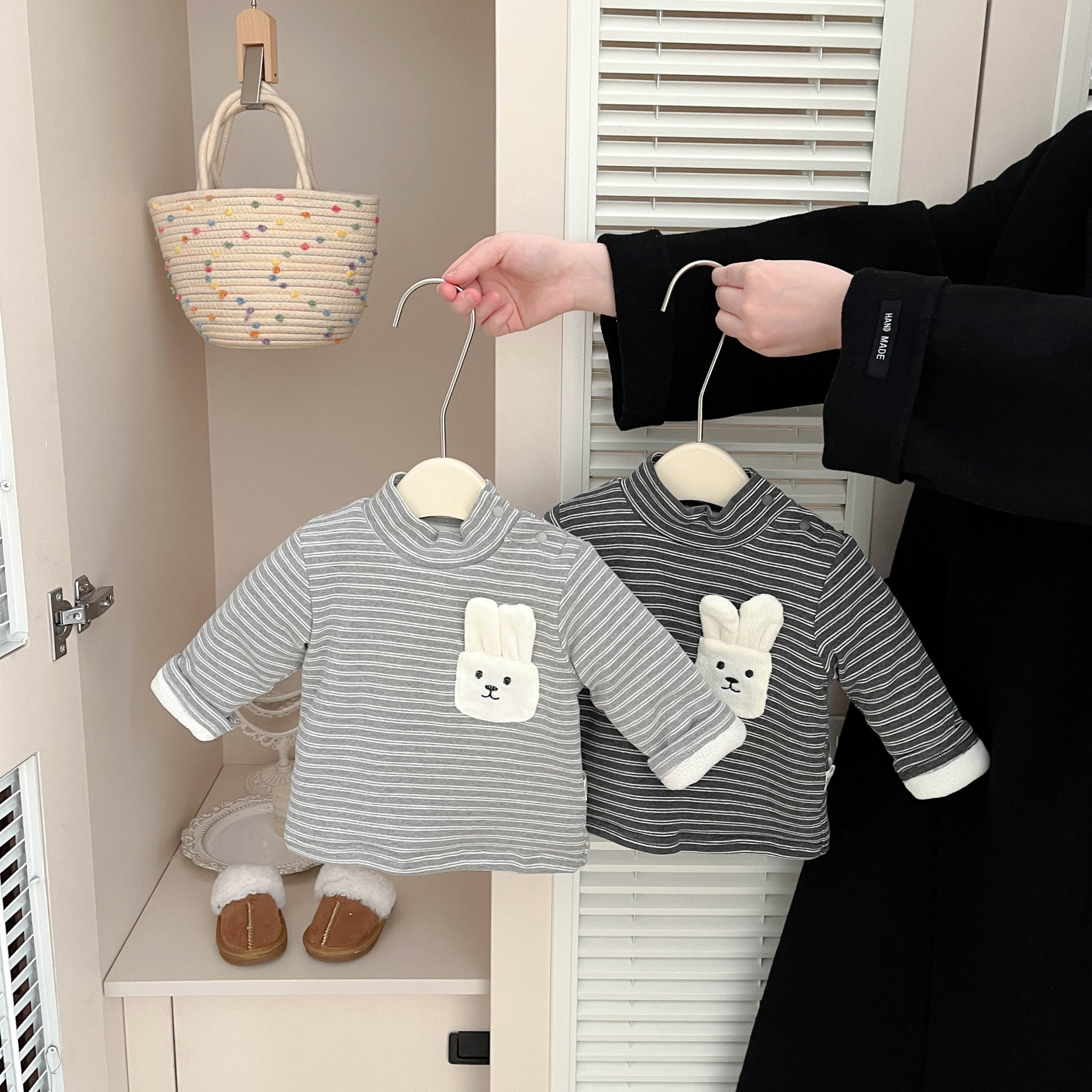 冬季婴儿加绒百搭打底衫宝宝洋气