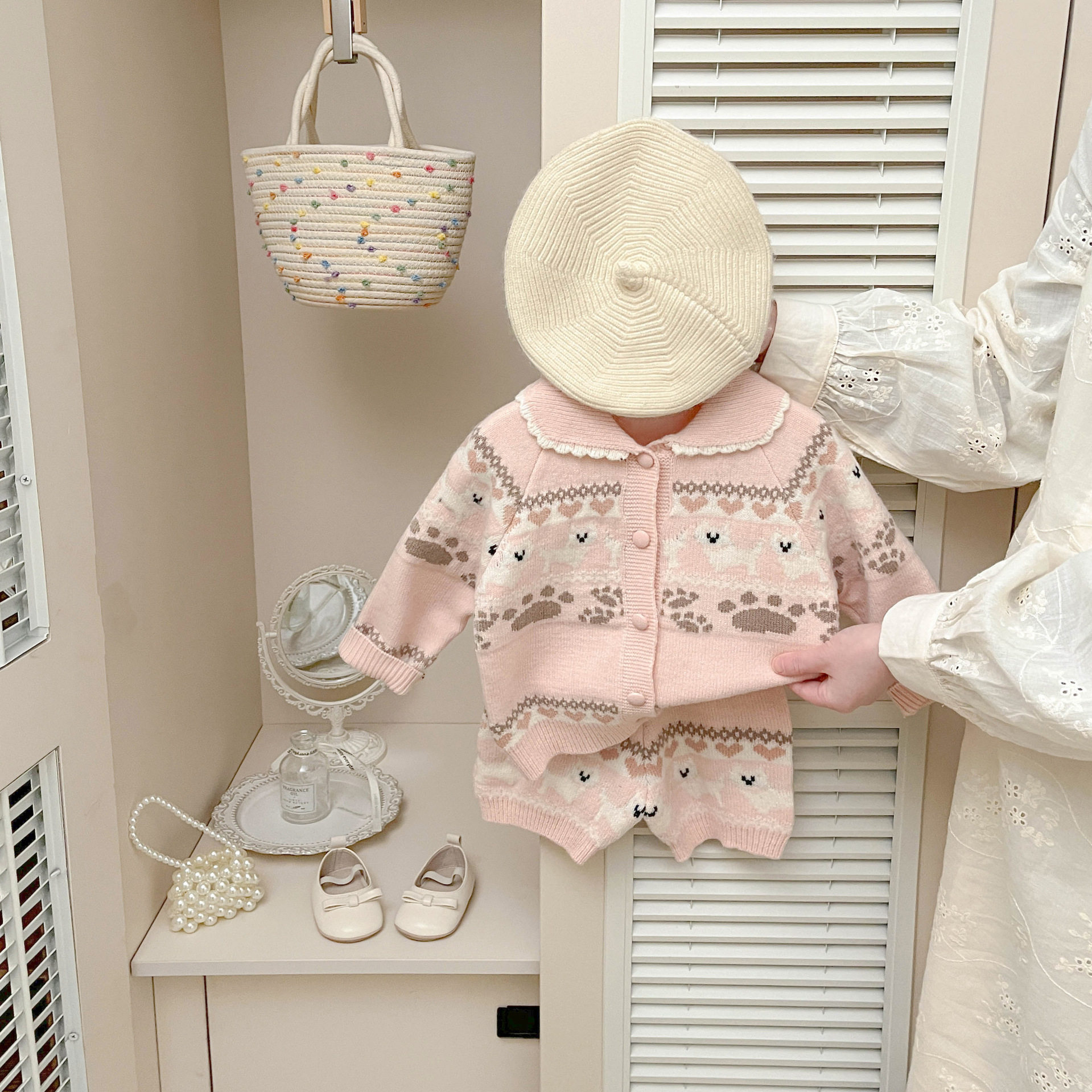 2026早春女童甜美粉色针织套装春季洋气小女孩卡通可爱毛衣五分裤