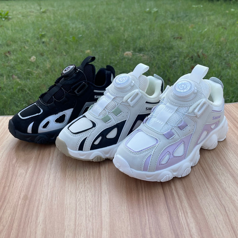 斯乃纳旋转纽扣休闲儿童运动鞋