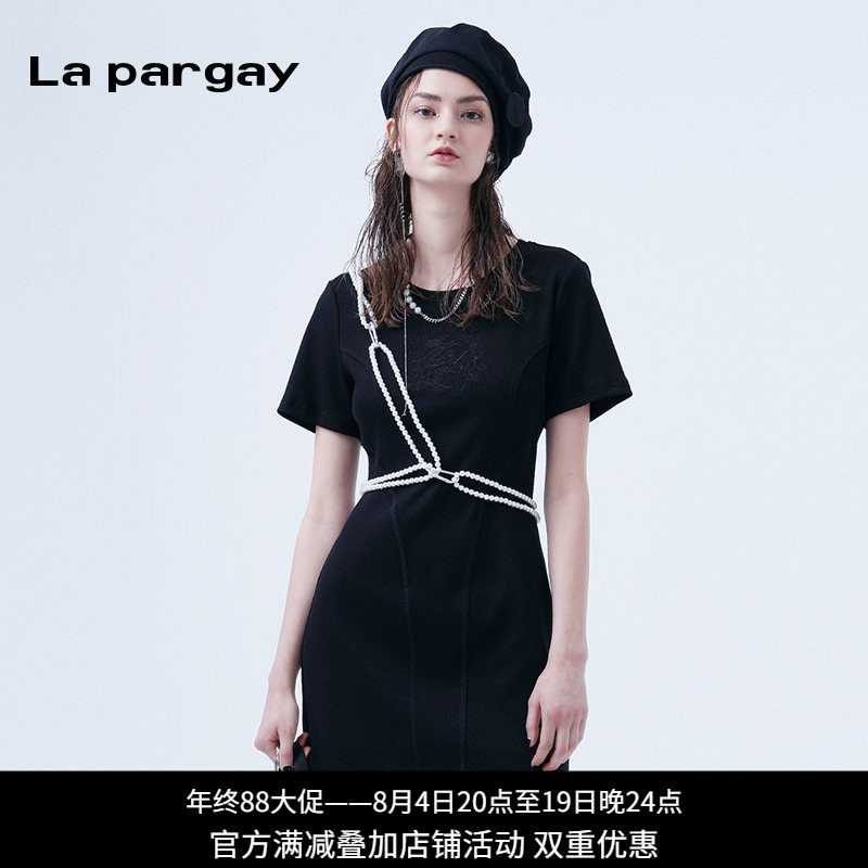 lapargay街头领券满减连衣裙