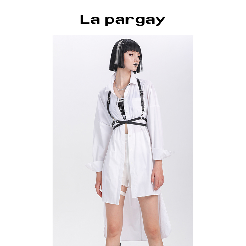 Lapargay纳帕佳新款女装黑白色上衣衬衫个性时尚休闲前短后长衬衣