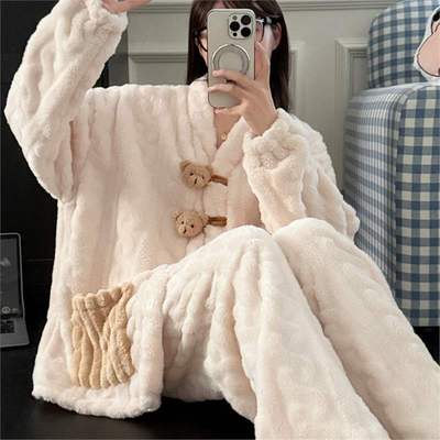 美梦320克冬季加厚珊瑚绒睡衣女加大码法兰绒卡通胖mm200斤家居服