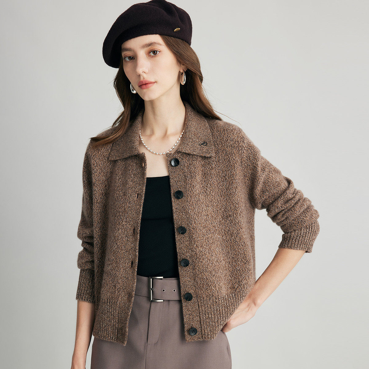 PALUOPO/帕罗山羊绒翻领女开衫ET255221R