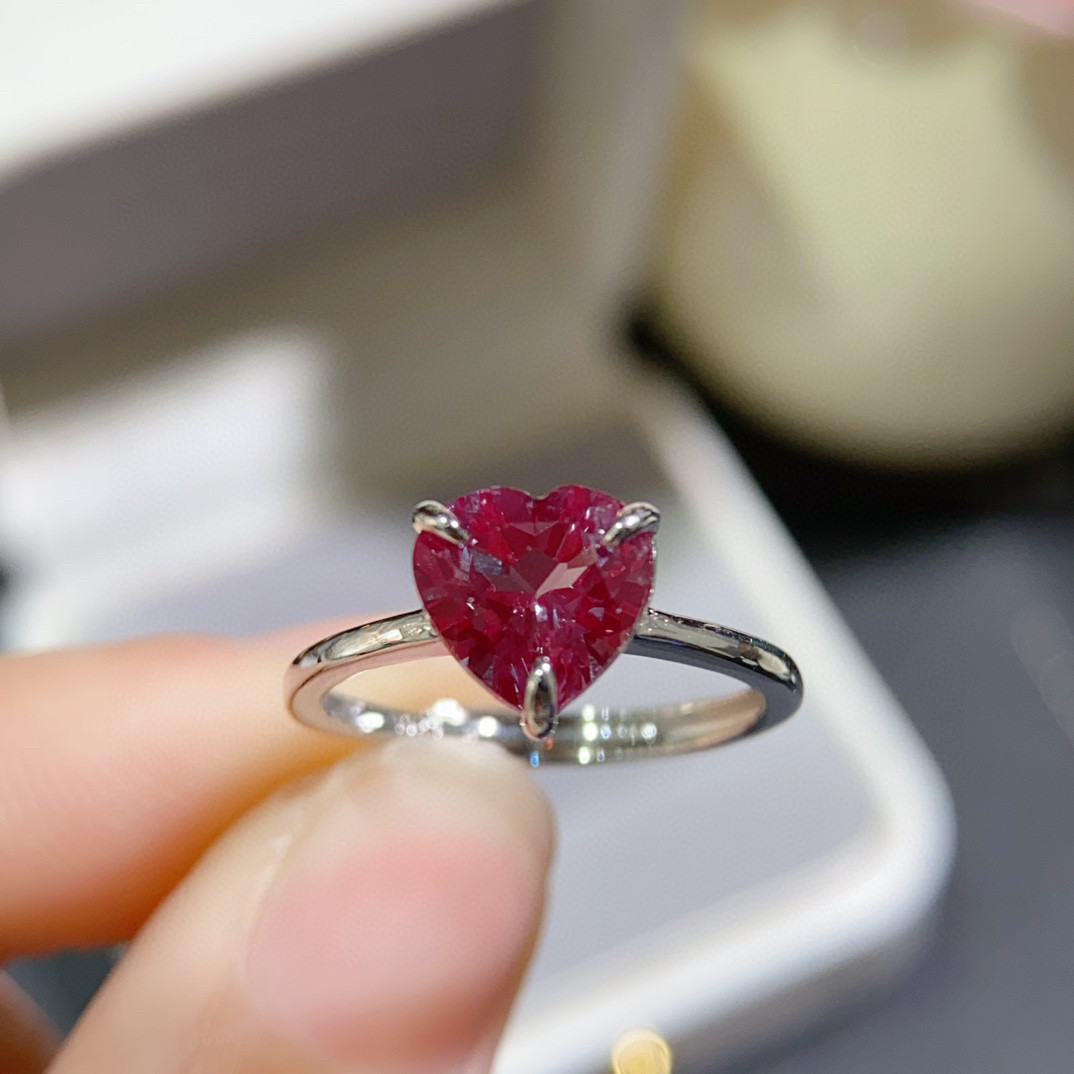 实验室培育亚历山大变色石俄罗斯s925银白金土耳其水铝石戒指