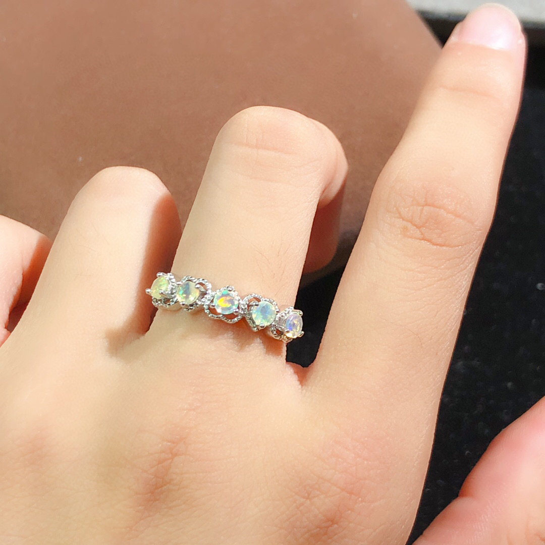 欧泊戒指裸石指环排戒女天然火彩爆闪晶体干净s925银镶嵌活口轻奢