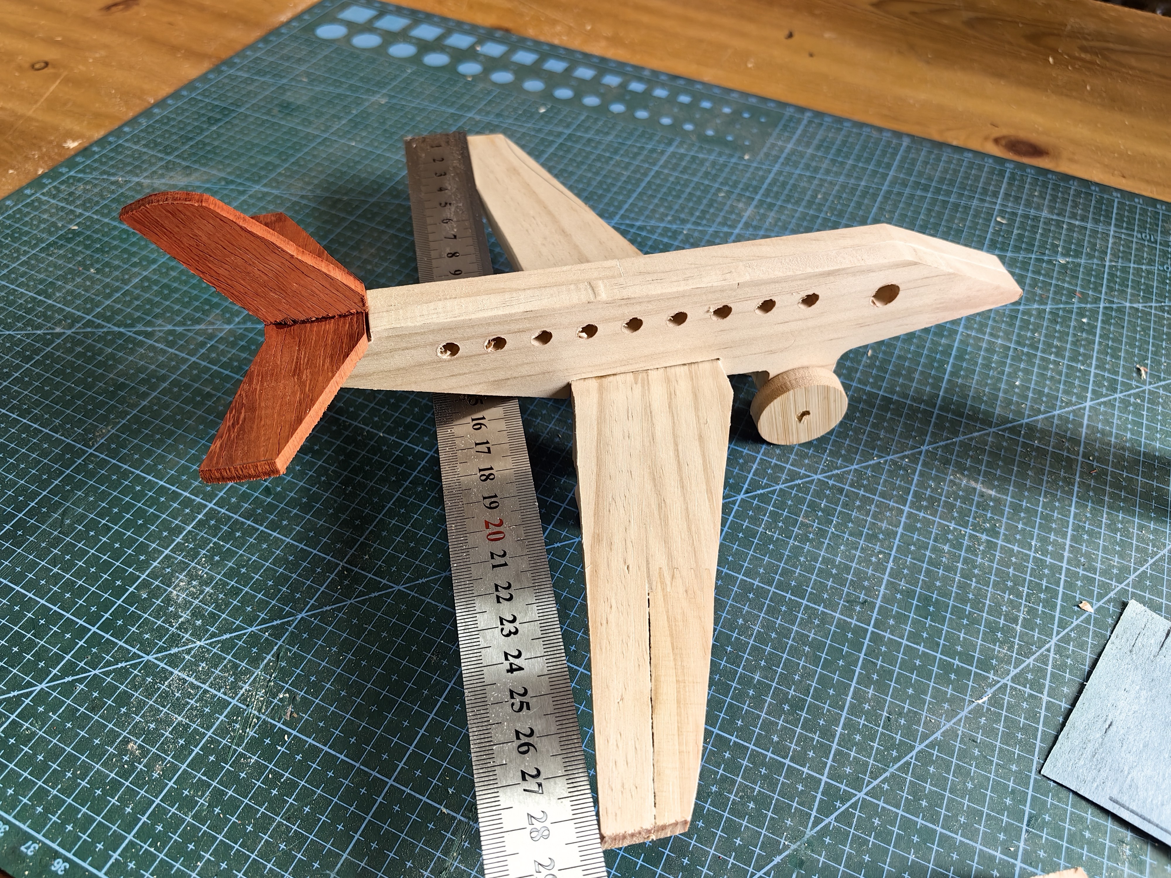 小学幼儿园手工DIY实木质飞机模型儿童玩具木工坊手工作业材料包