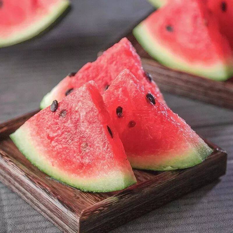 顺丰快递正宗新疆沙漠西瓜脆瓤西瓜新鲜应季水果孕妇水果脆甜多汁
