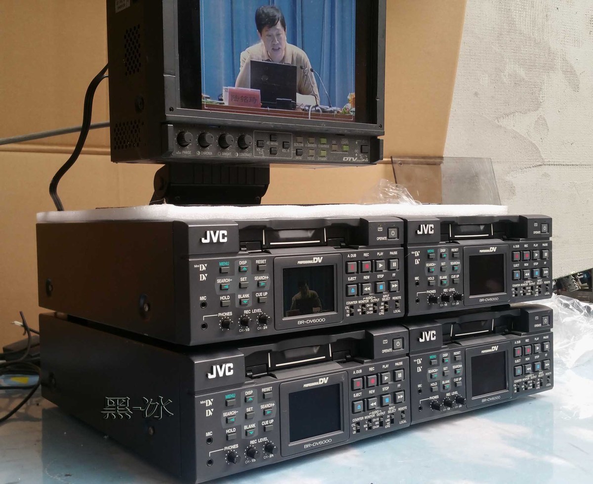 JVC【杰伟世】DV录像机 BR-DV6000