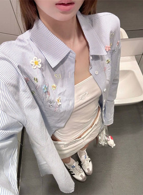 蓝色衬衫女春秋季刺绣外套长袖