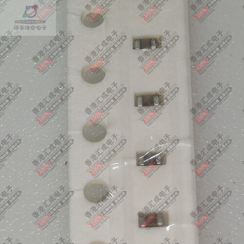 CC0603CRNPO9BN3R0 0603 3P 3PF 50V 贴片电容 原装 100个5