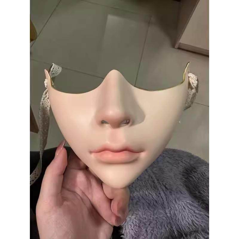 下半脸面具男生COS美人派对抖音