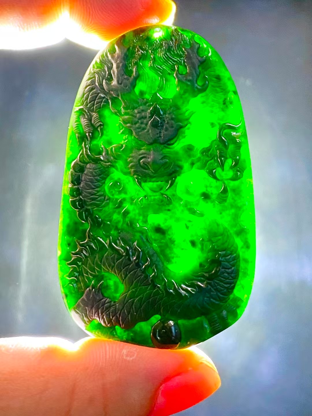 墨翠龙腾四海吊坠 天然翡翠牌子