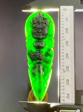 翡翠墨翠降魔杵吊坠 老坑高冰  黑度好  灯照全透