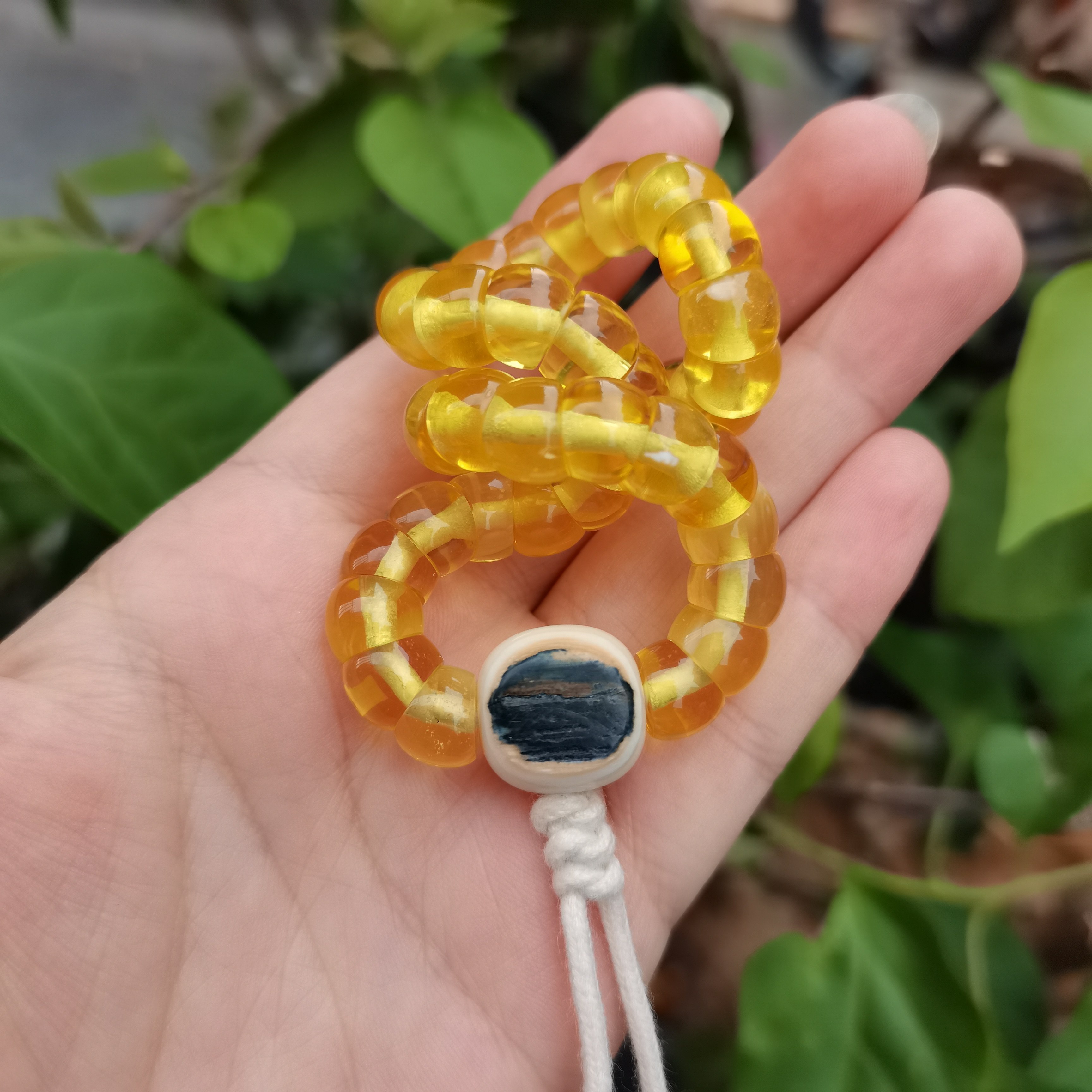 天然琥珀蜜蜡金珀金绞蜜8mm大肠珠马蹄珠斜切手持猛犸三通配饰珠