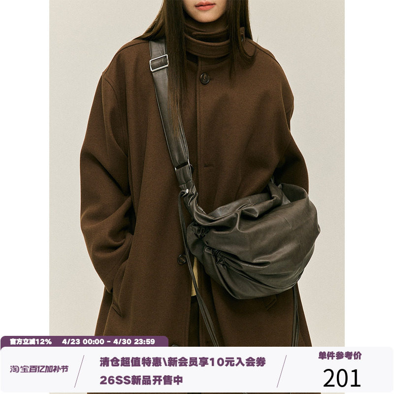 LR MADE 抽绳抽褶形态 多背法 PU皮通勤托特斜挎单肩饺子包