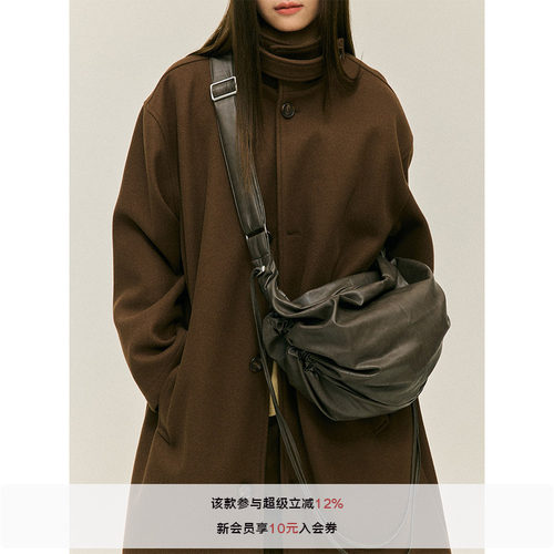 LR MADE 抽绳抽褶形态 多背法 PU皮通勤托特斜挎单肩饺子包