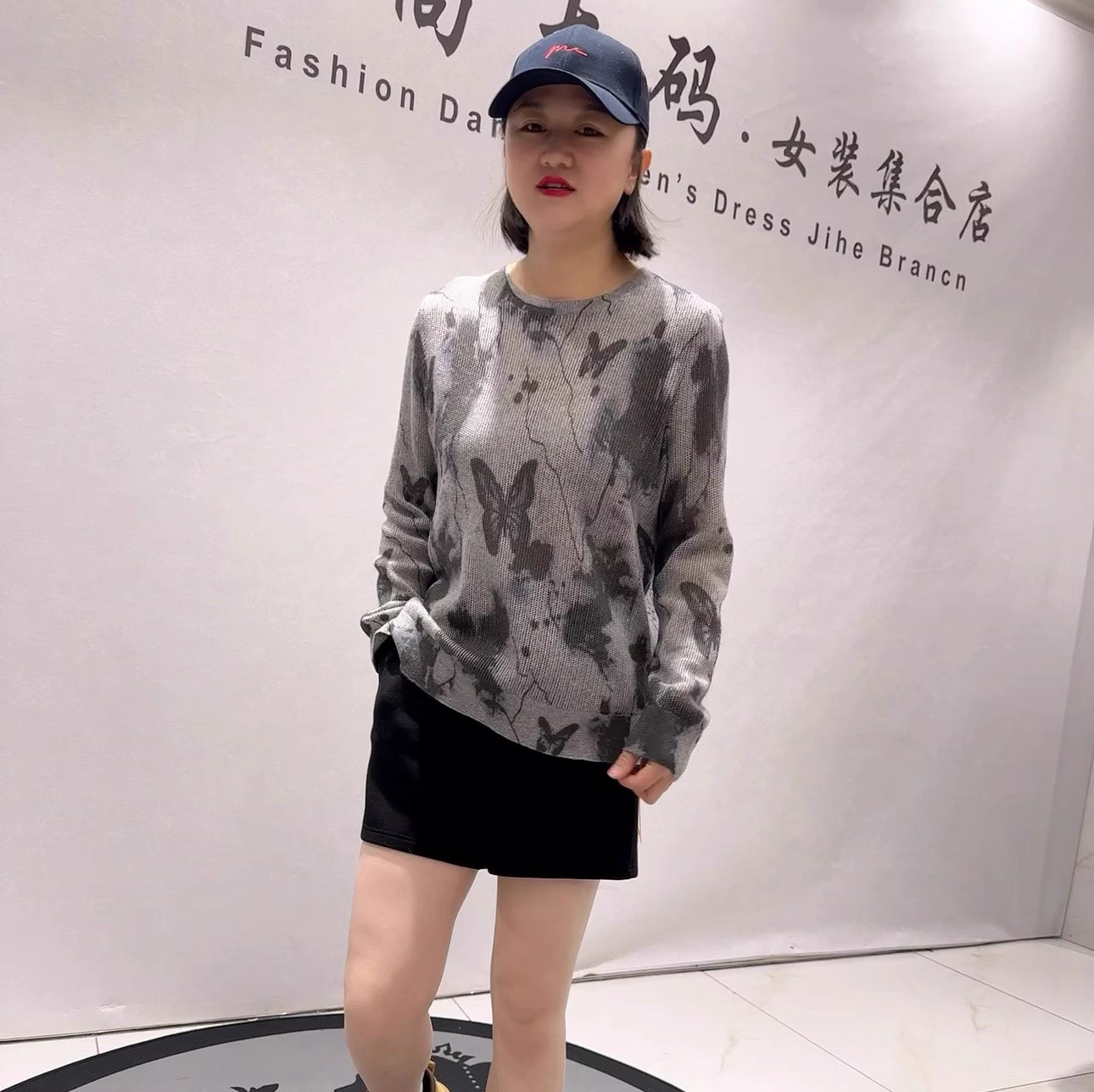 芮娜依莲年货新款大码针织衫上衣