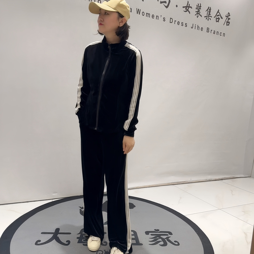 女权贵族初秋新款大码丝绒两件套