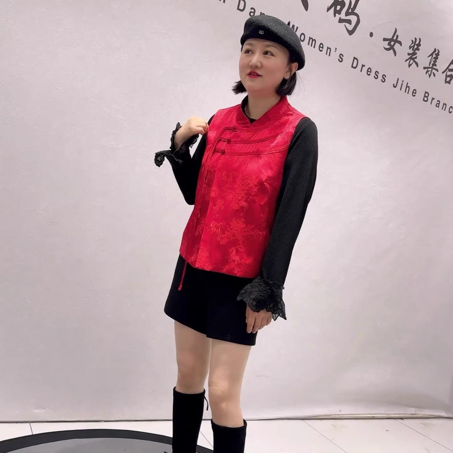 1606女权贵族年货新款欧货国风马夹加大码女装胖妹妹新中式马甲女,女装/女士精品,常规大码外套,淘宝优惠券,粉丝福利购,淘宝优惠卷