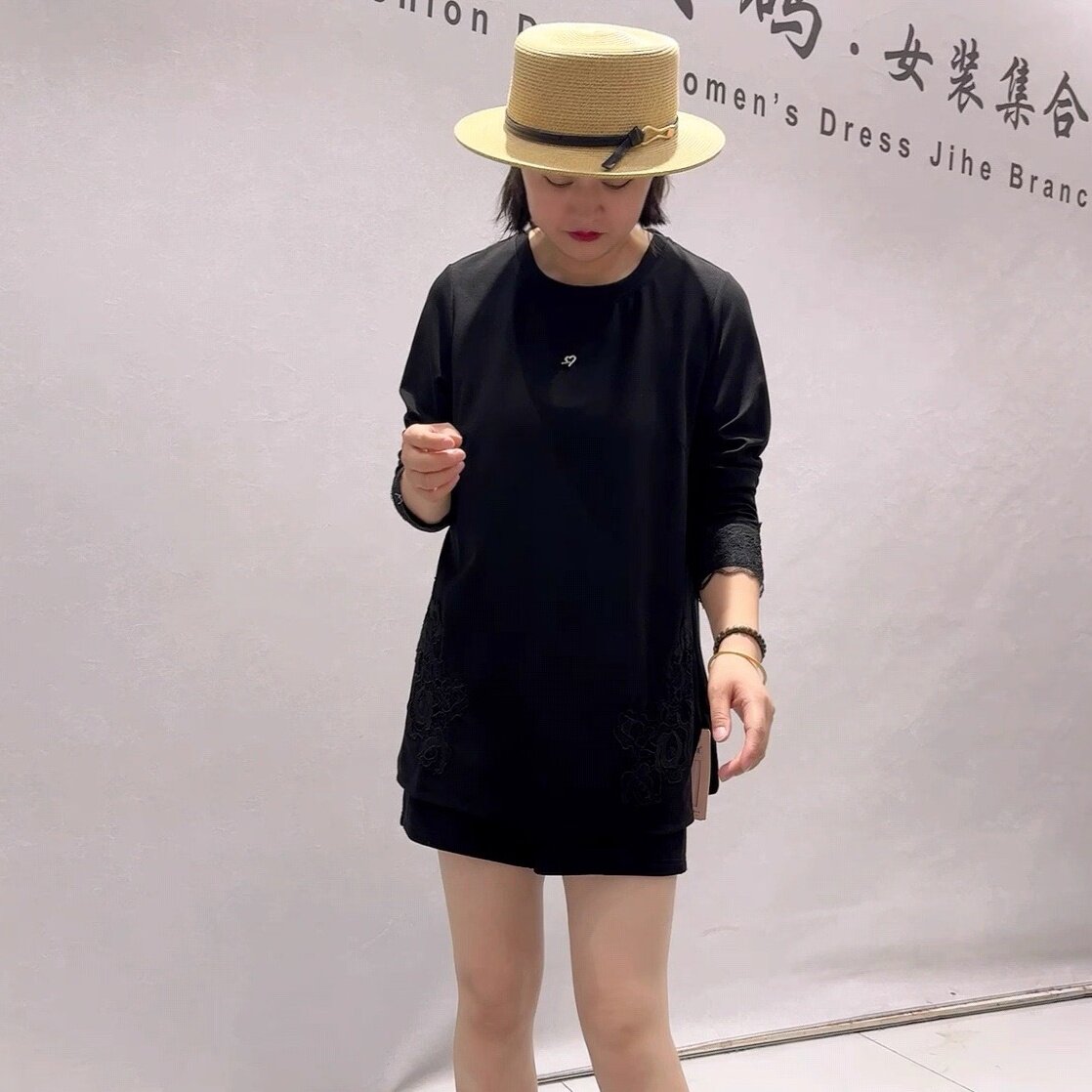 芮娜依莲5136秋季新款欧货一手长衫上衣加大码女装胖妹妹显瘦长袖