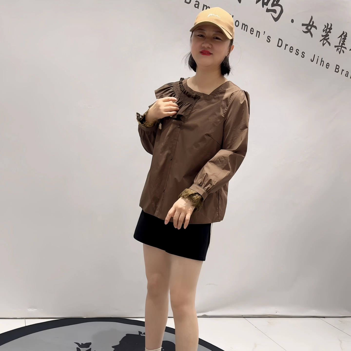 芮娜依莲年货新款大码减龄衫上衣