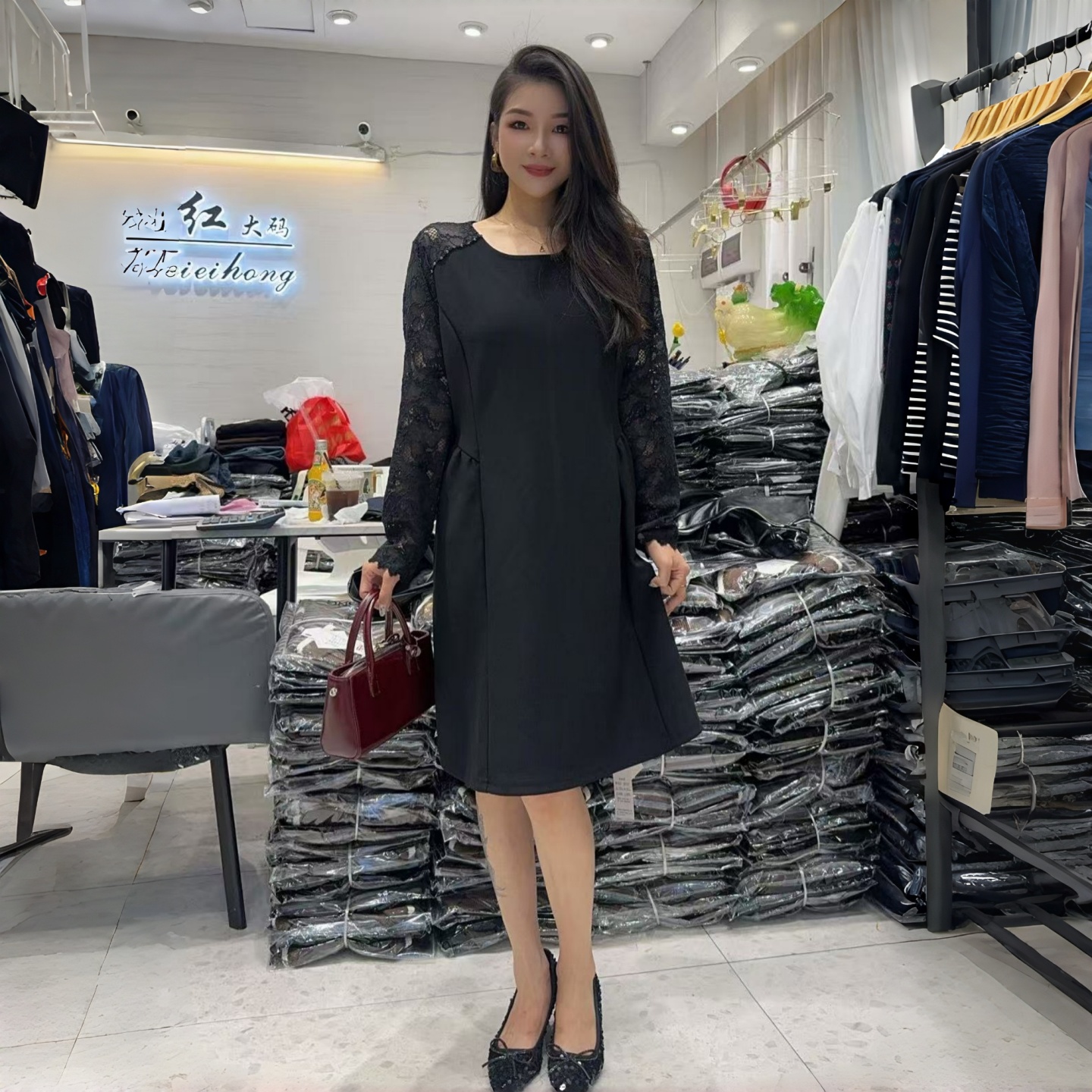 妃儿红秋冬款大码气质显瘦连衣裙