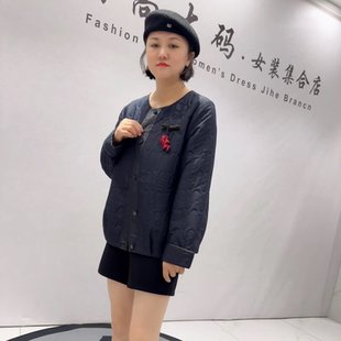 女装 减龄外套加大码 韩国面料拼接蛋白皮时尚 芮娜依莲9652初冬新品