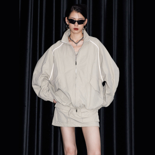 短外套 沙砾色反光条宽松工装 女秋设计感夹克 立领弧形袖 ourhour