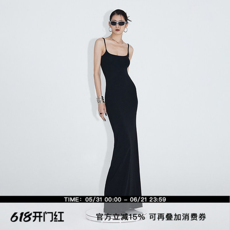 ourhour 包臀修身 黑灰色针织细吊带连衣裙 女设计感纯色内搭长裙