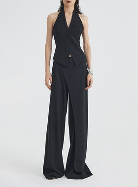 ourhour 知识分子 黑色削肩挂脖袋盖收腰马甲 女春夏设计感套装