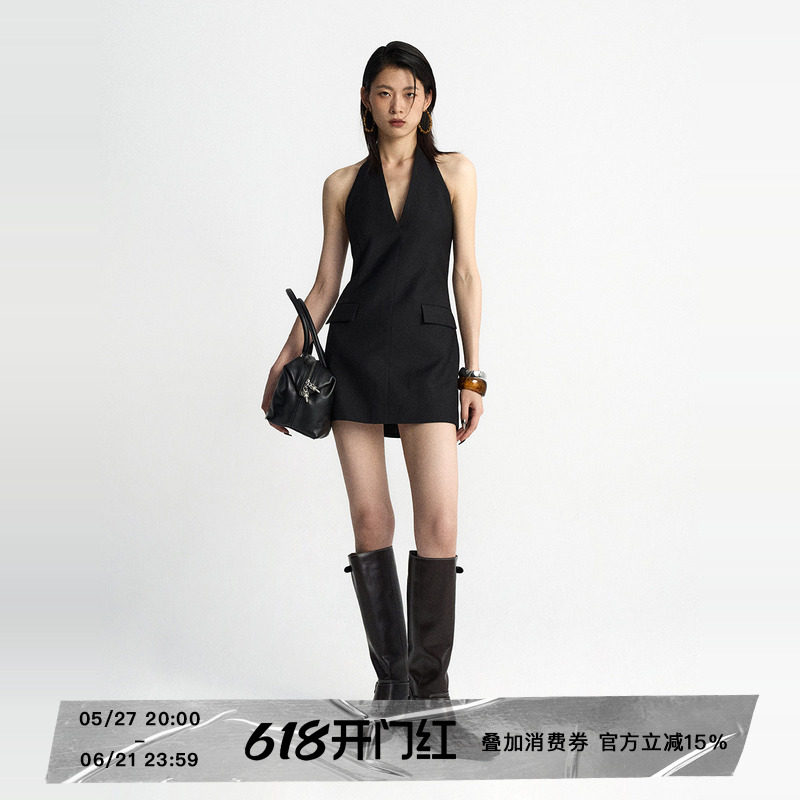 ourhour黑色V领挂脖收腰西装裙