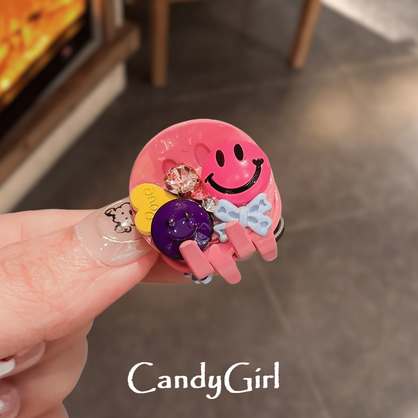 韩国甜美粉色镶钻小抓夹女高级感笑脸后脑勺迷你鲨鱼夹子新款发抓