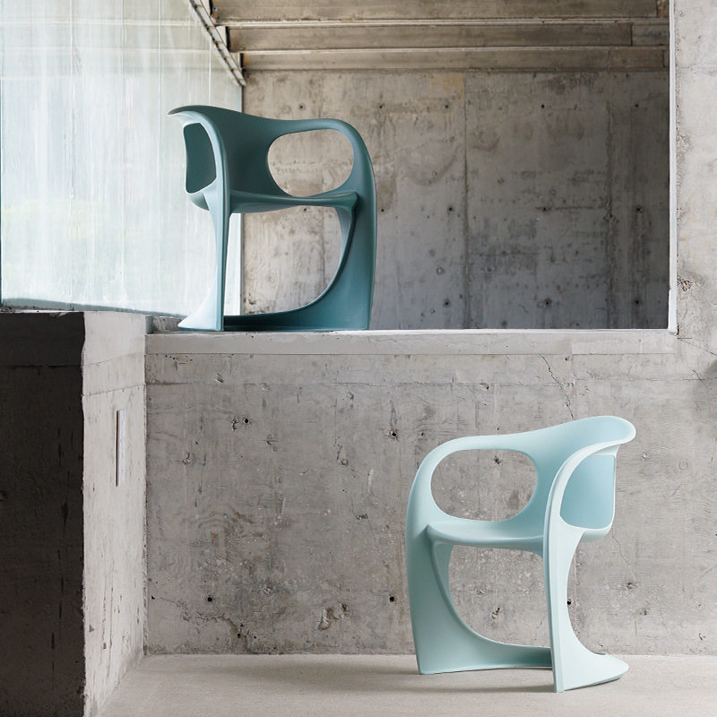 飘带椅北欧简约设计师休闲椅户外扶手靠背椅子会客洽谈椅塑料椅子