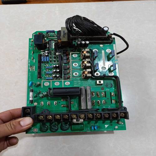 拆机安川变频器驱动板CIMR-G5A47P5YPNT31002-1CR5GC11-7Y4-87议