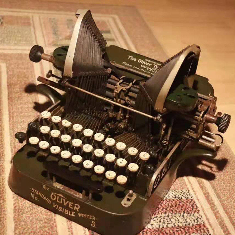 复古打字机Oliver中古收藏