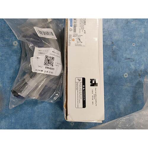 行程开关XCJ128C，有16个