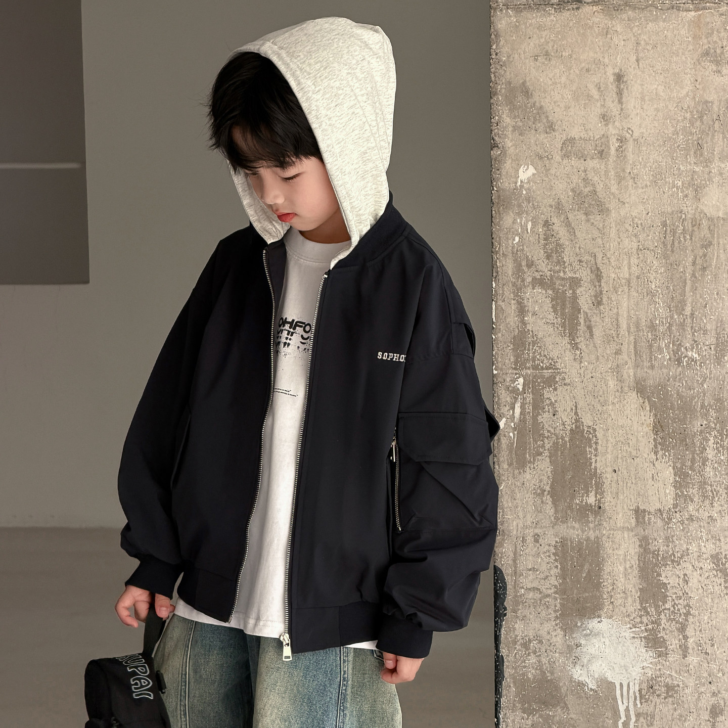 男童假两件连帽外套春秋款2026新款潮中大童春季休闲夹克儿童春装