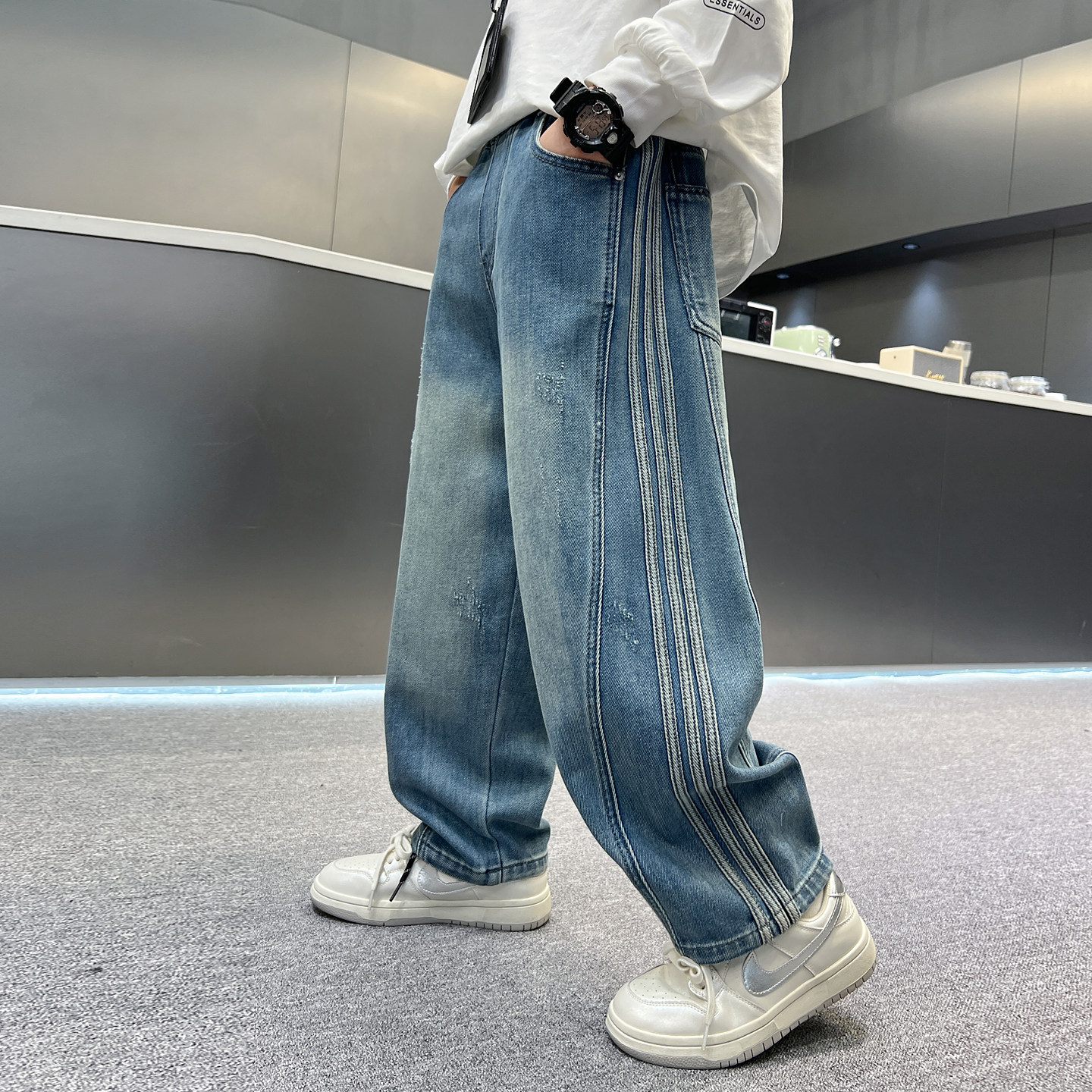 男童直筒牛仔裤春秋款2026新款酷帅中大童春装儿童休闲裤男孩裤子