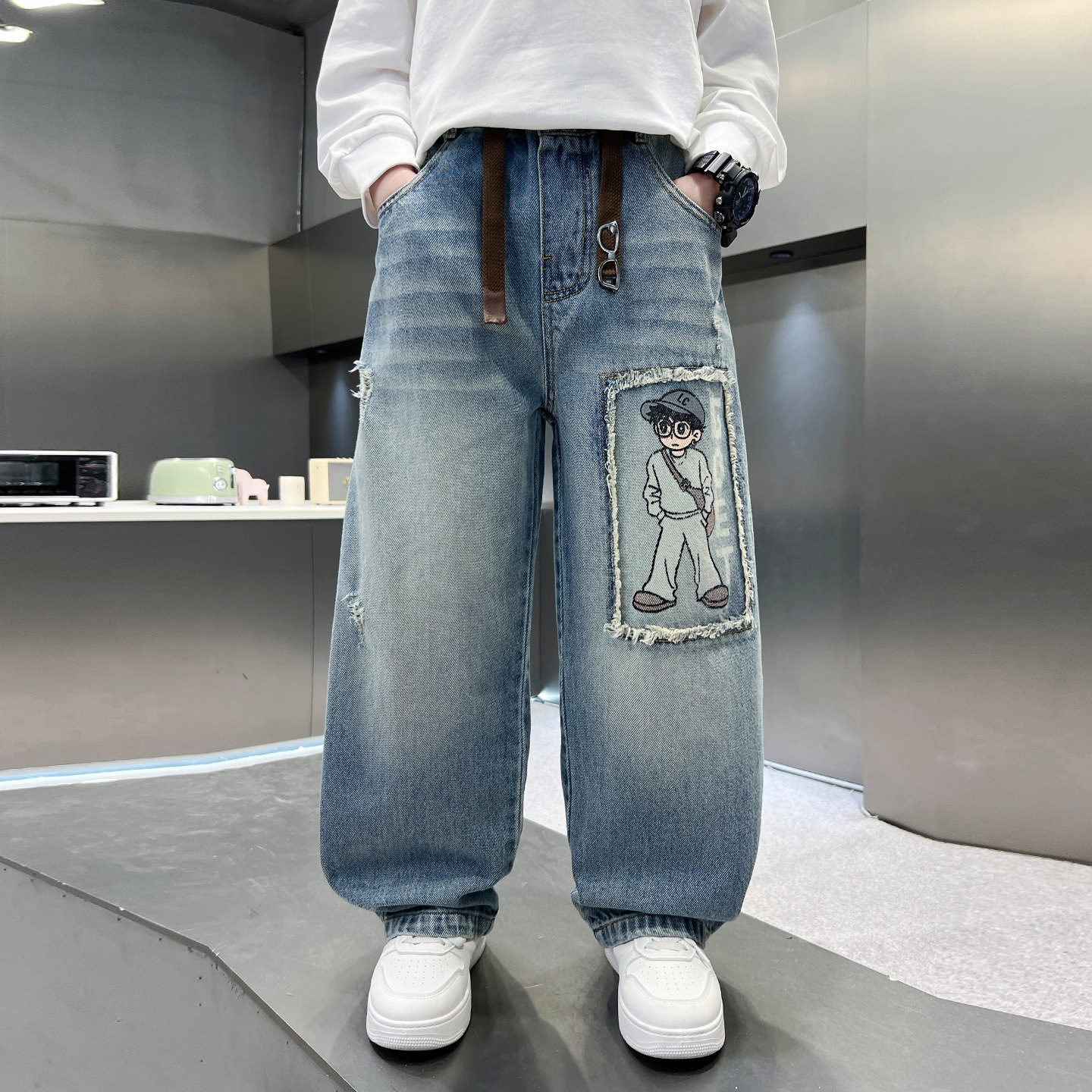 男童裤子春秋款2026新款痞帅中大童宽松牛仔裤儿童春季休闲长裤潮