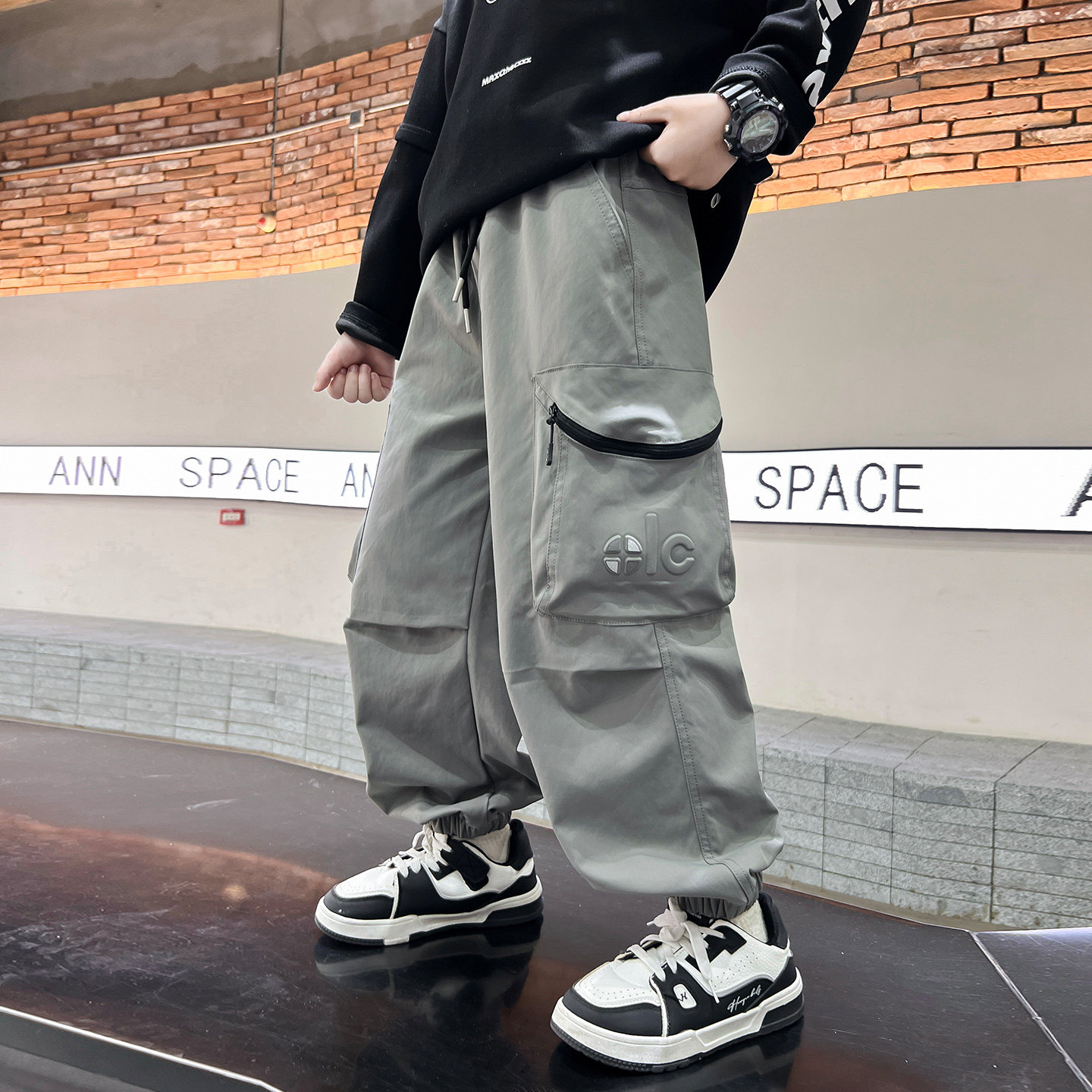 男童工装裤春秋款2026酷帅儿童装男孩春装休闲裤中大童春季裤子潮