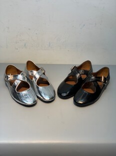 女交叉带芭蕾舞真皮女鞋 女平底银色单鞋 2025年早春鳗鱼皮玛丽珍鞋