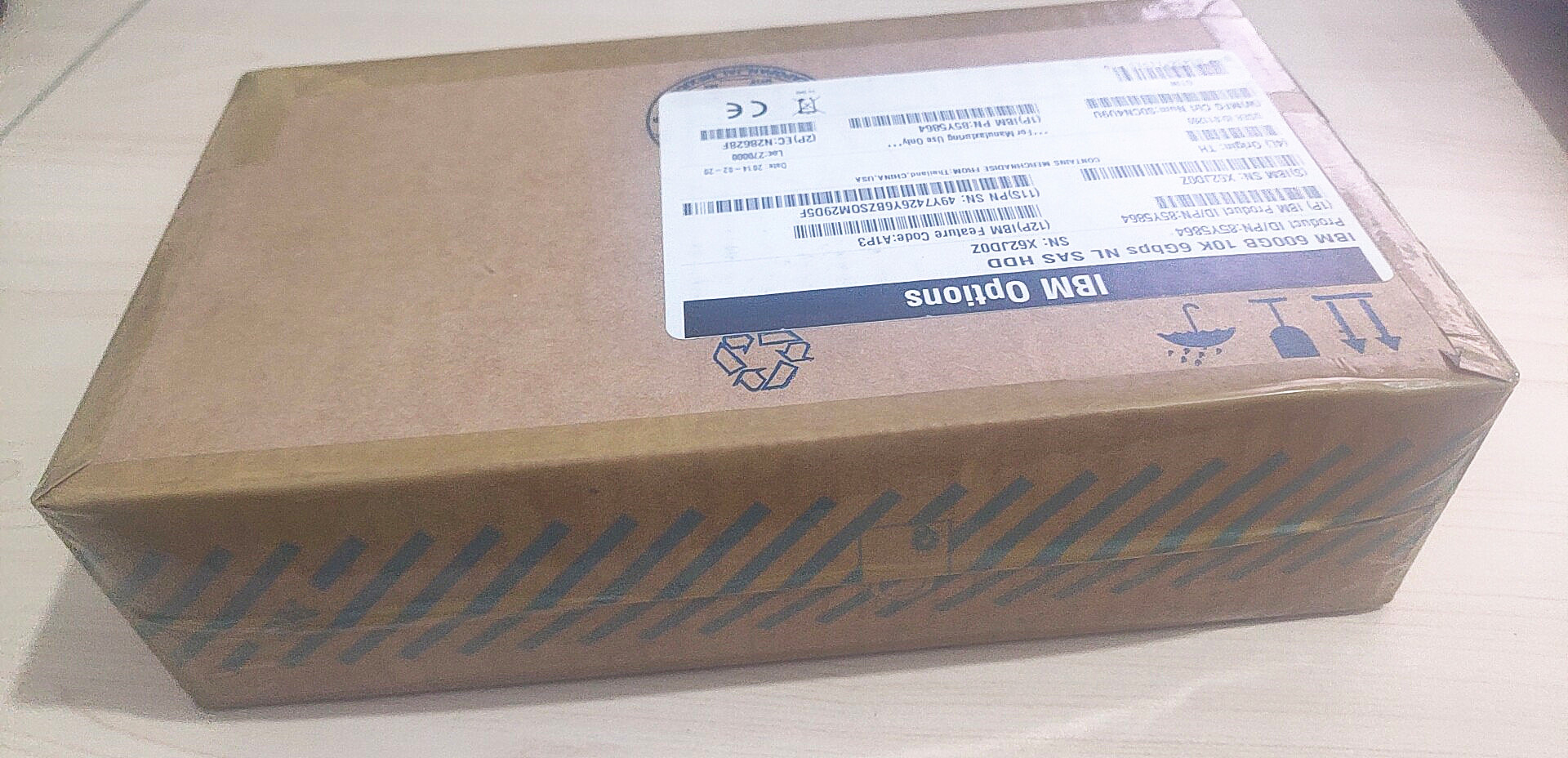IBM 3546 00L4521 00Y2683 600G SAS 2.5 10K V7000 硬盘 85Y5864