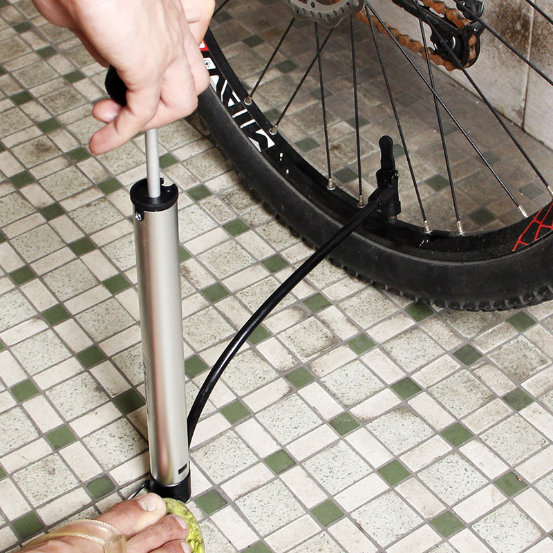 Pompe à vélo - Ref 2389634 Image 4