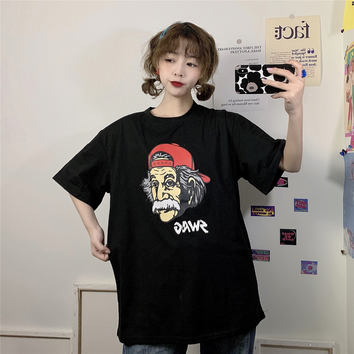 Real shot medium and long Korean cartoon with loose print and short sleeve T-shirt for students