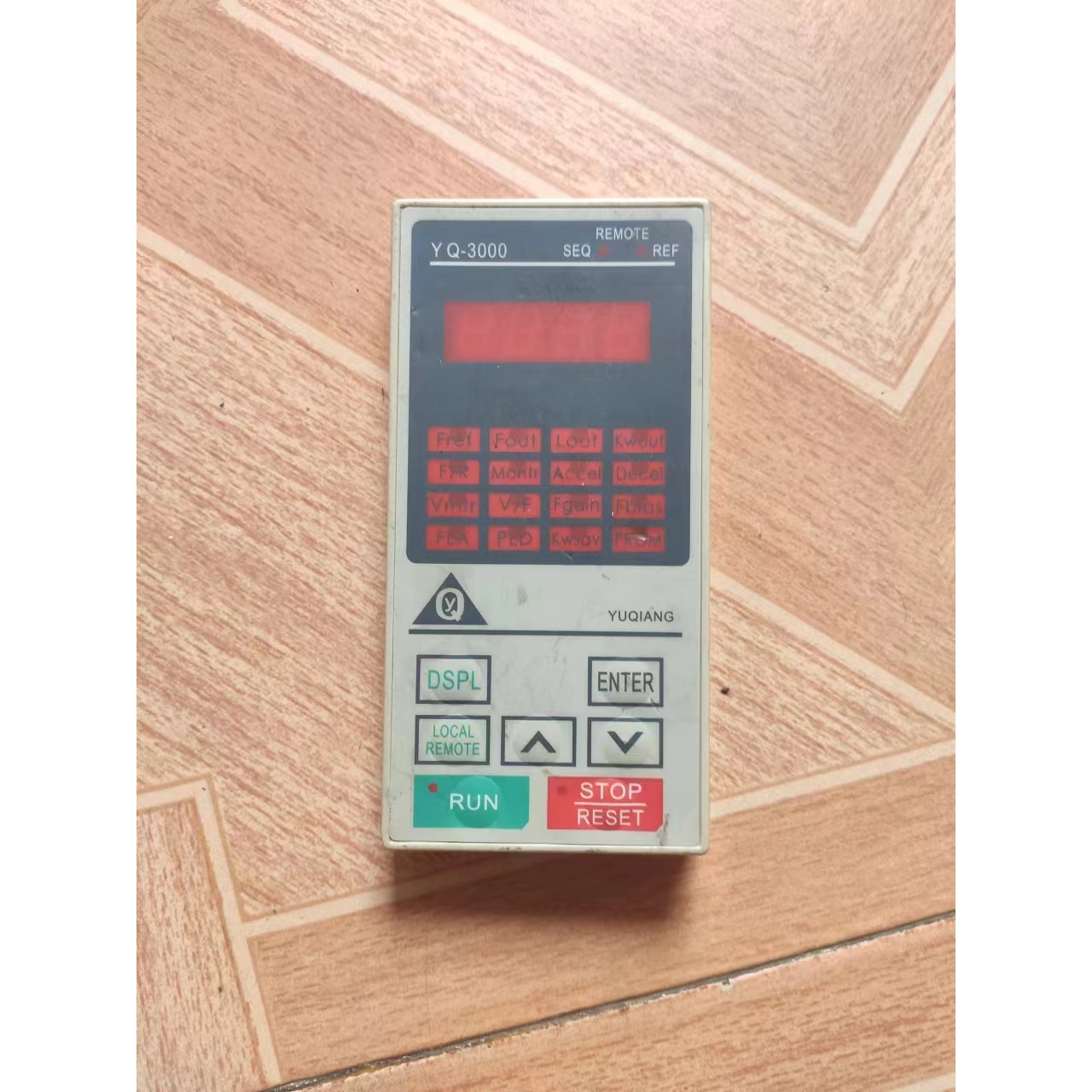 原装YQ-3000 YUQIANG变频器面板测试功能包好