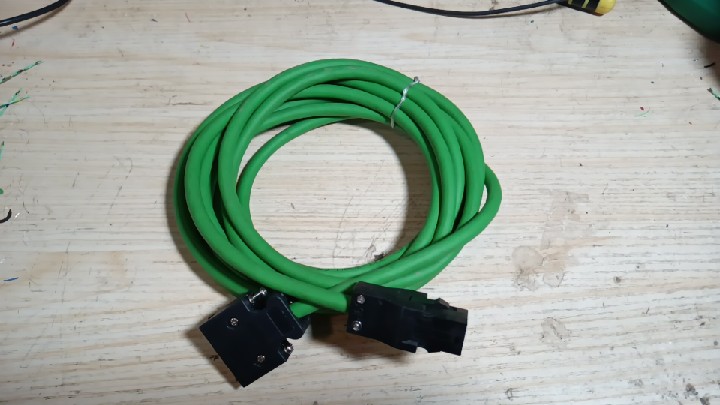 三菱MR-J2S伺服小功率编码器连接线MR-JCCBL3M 5M 10M-L H电机线
