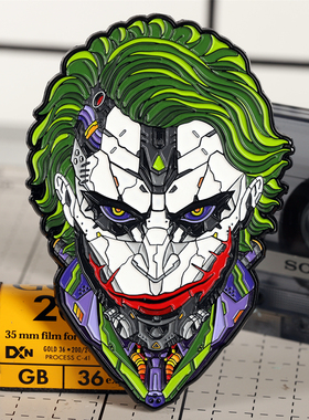 潮设会 艺术家Tovlia联名 机械小丑胸针 DC暗黑骑士希斯莱杰徽章