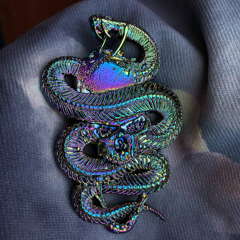 潮设会原创 骷髅蛇3d徽章 蟒蛇胸针 大尺寸限量 夜光彩镀仿古色系