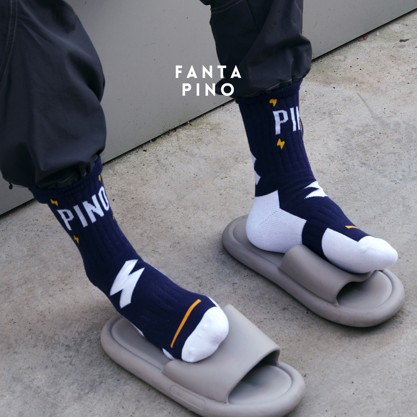 FantaPino 3双装 会起球 男士秋冬机能风可爱蓝白色厚毛巾底棉袜