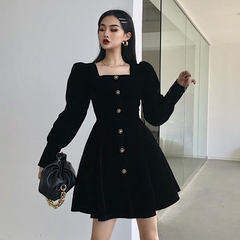 Retro Hepburn style single breasted velvet dress women's bubble sleeve waist square neck short skirt